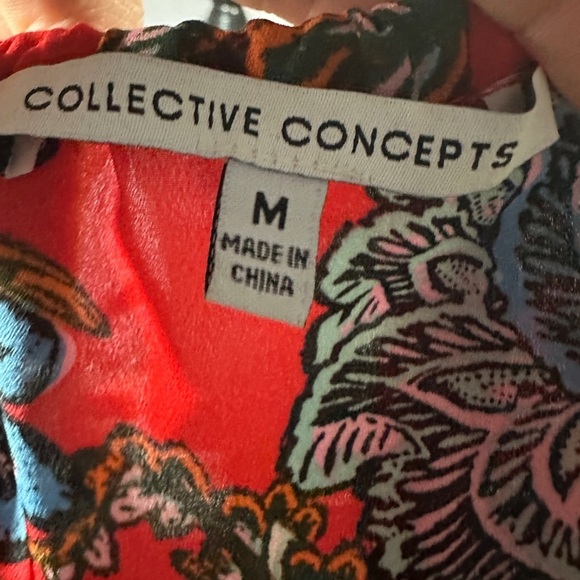 Collective Concepts Krissa Keyhole Halter Sleeveless Blouse Size Medium - Picture 6 of 7